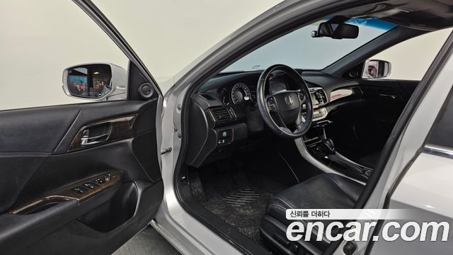 Honda Accord 2013 — photo 10