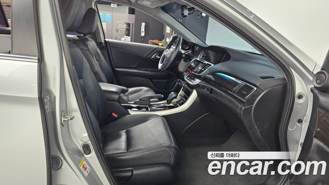Honda Accord 2013 — photo 11