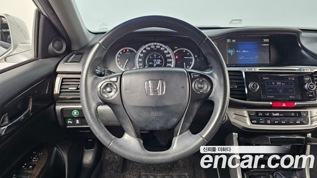Honda Accord 2013 — photo 13