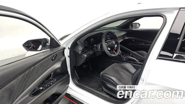 Hyundai AVANTE 2023 — photo 11