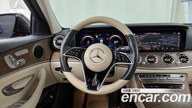Mercedes-Benz E-Class 2021 — photo 13