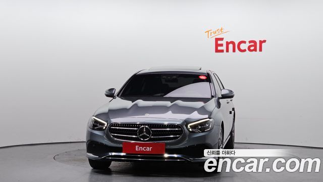 Mercedes-Benz E-Class 2021 — photo 3