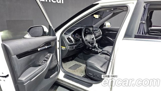 Kia Seltos 2020 — photo 10