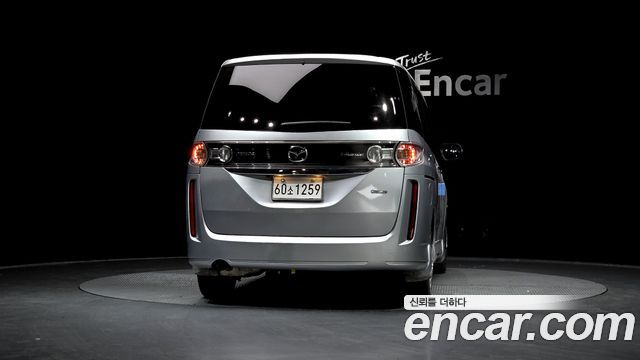 Mazda Biante 2010 — photo 4