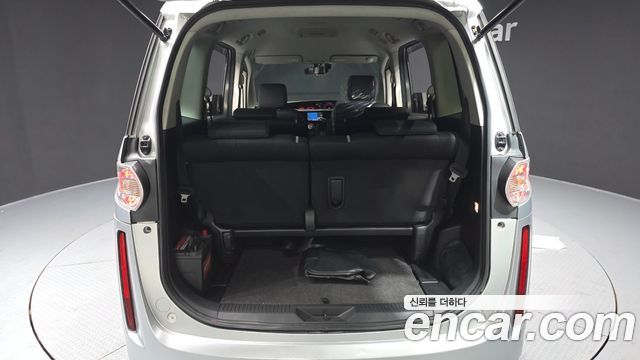 Mazda Biante 2010 — photo 20