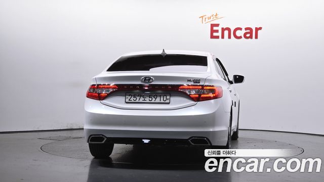 Hyundai Grandeur 2016 — photo 4