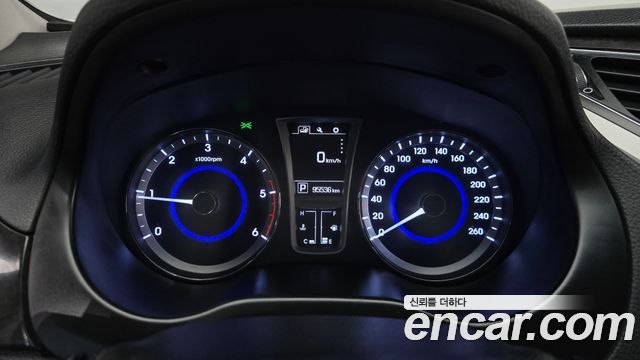 Hyundai Grandeur 2016 — photo 8
