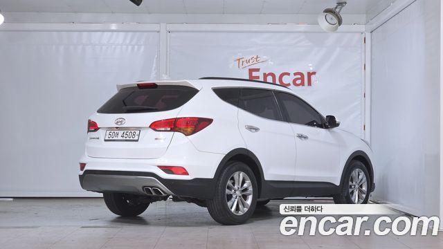 Hyundai Santafe 2016 — photo 2