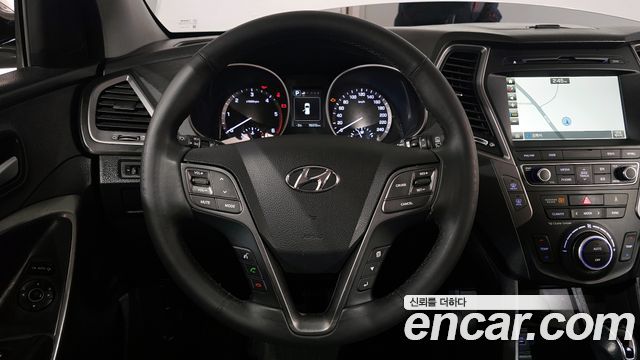 Hyundai Santafe 2016 — photo 13
