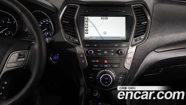Hyundai Santafe 2016 — photo 16