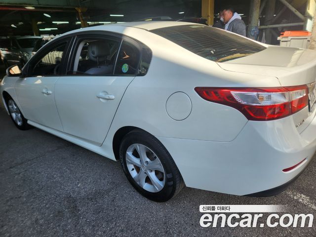 Renault Korea SM5  2010 — photo 2