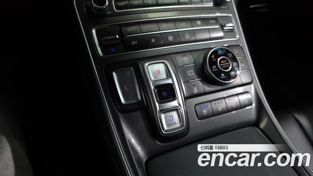Hyundai Santafe 2022 — photo 9