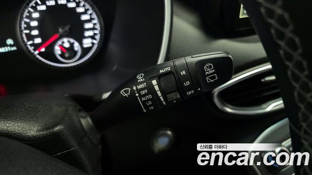 Hyundai Santafe 2022 — photo 16