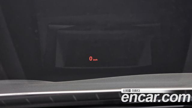 BMW 7-Series 2011 — photo 16