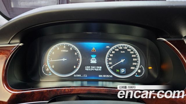 Hyundai Equus 2015 — photo 8