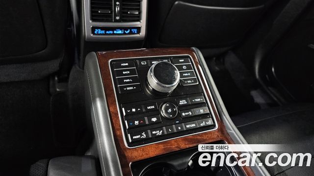 Hyundai Equus 2015 — photo 18