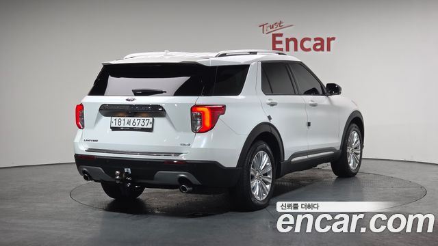 Ford Explorer 2020 — photo 2