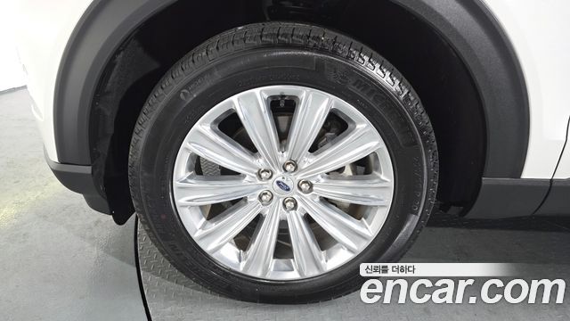 Ford Explorer 2020 — photo 5