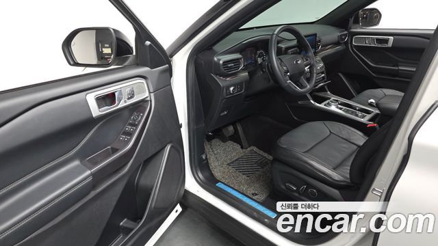 Ford Explorer 2020 — photo 12