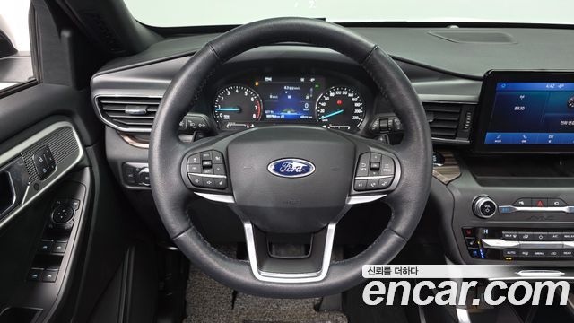Ford Explorer 2020 — photo 14