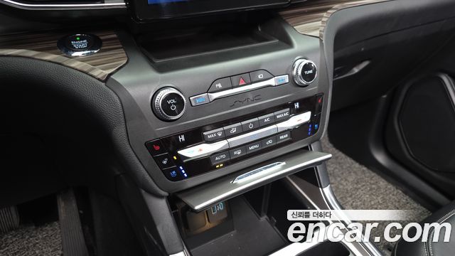 Ford Explorer 2020 — photo 17