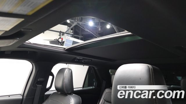 Ford Explorer 2020 — photo 19