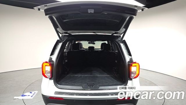 Ford Explorer 2020 — photo 20