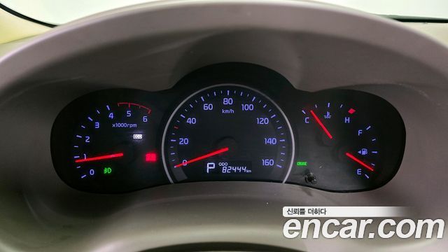 Kia Canival 2014 — photo 8