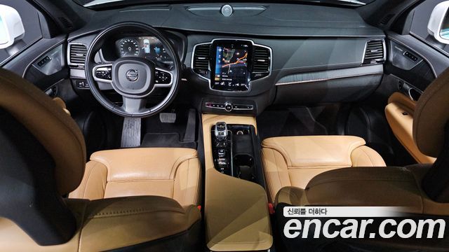 Volvo XC90 2021 — photo 7