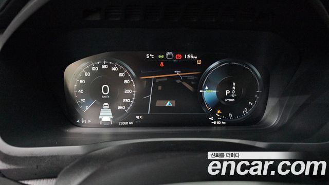 Volvo XC90 2021 — photo 8