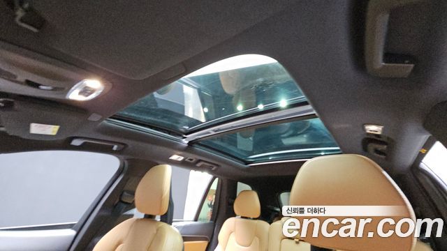 Volvo XC90 2021 — photo 19