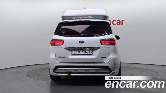 Kia Canival 2016 — photo 4