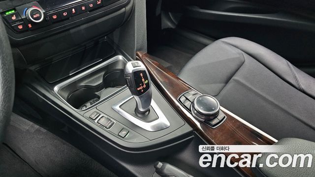 BMW 3-Series 2015 — photo 9