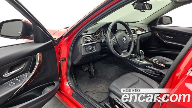 BMW 3-Series 2015 — photo 10