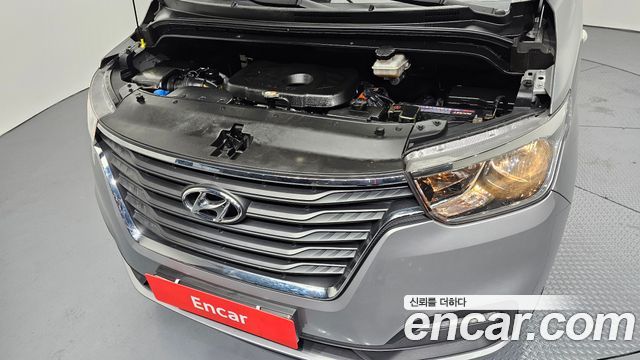 Hyundai Starex 2019 — photo 6