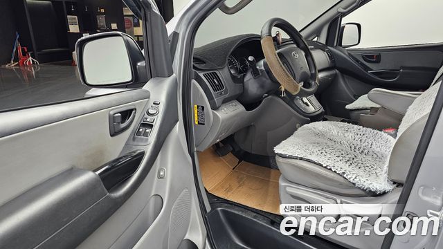 Hyundai Starex 2019 — photo 11