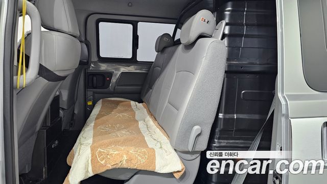 Hyundai Starex 2019 — photo 12