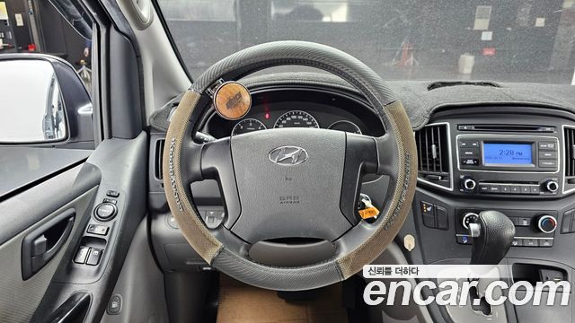 Hyundai Starex 2019 — photo 14