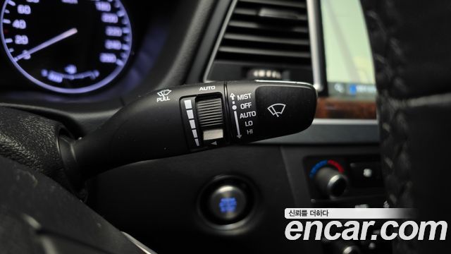 Hyundai Genesis 2016 — photo 16