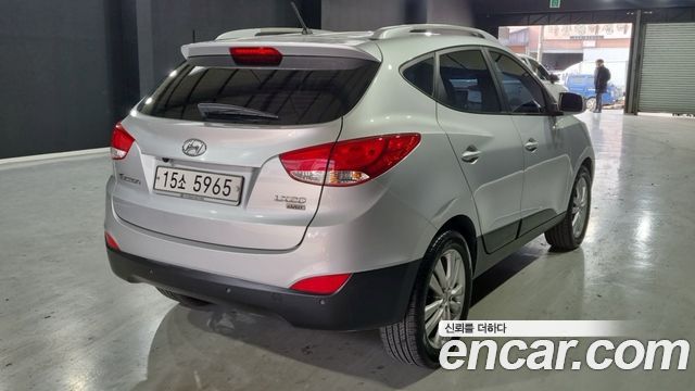 Hyundai Tucson 2010 — photo 2