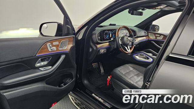 Mercedes-Benz GLS-Class 2021 — photo 10