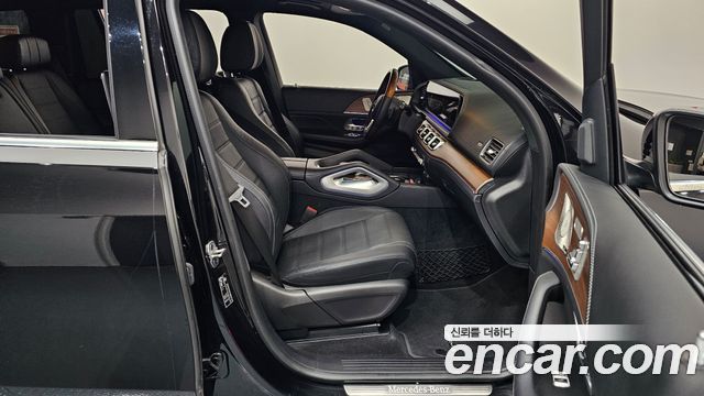 Mercedes-Benz GLS-Class 2021 — photo 11
