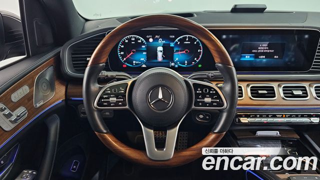 Mercedes-Benz GLS-Class 2021 — photo 13