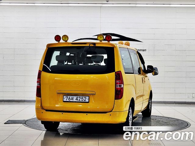 Hyundai Starex 2014 — photo 3