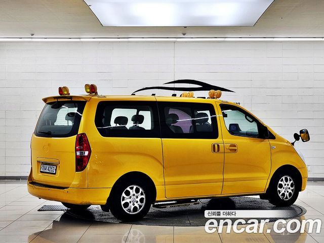 Hyundai Starex 2014 — photo 4