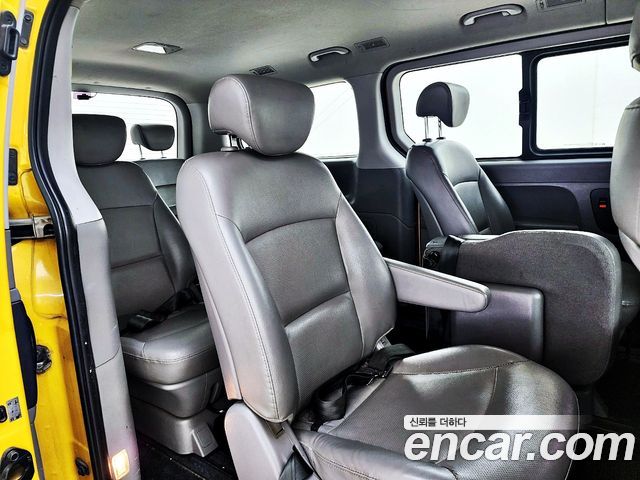 Hyundai Starex 2014 — photo 10