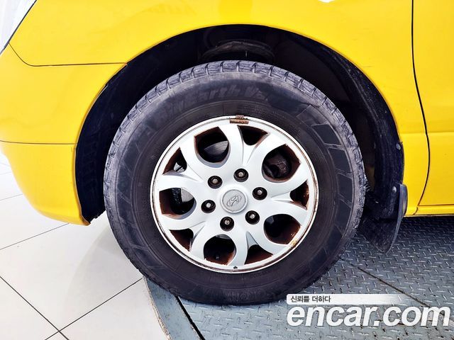Hyundai Starex 2014 — photo 19
