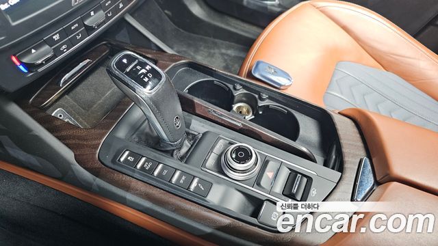 Maserati Levante 2019 — photo 9