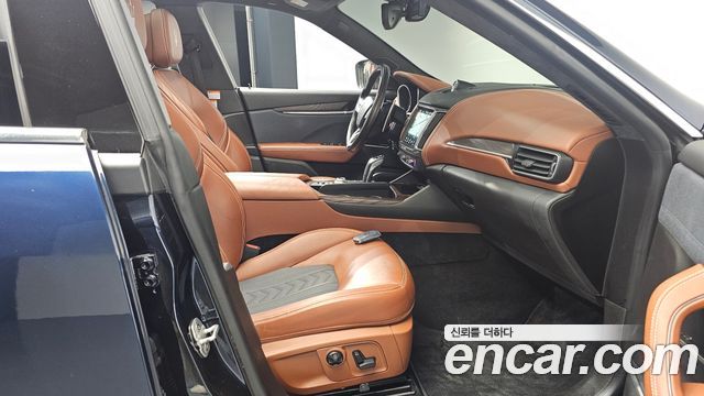 Maserati Levante 2019 — photo 11