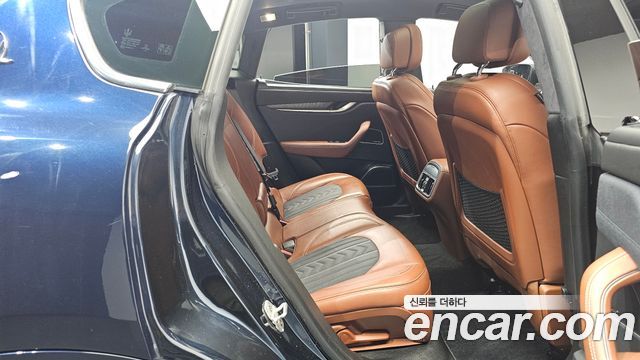 Maserati Levante 2019 — photo 12